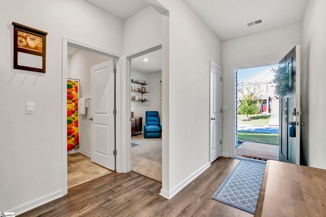 204 Fountain Oak Lane, Easley, SC 29642