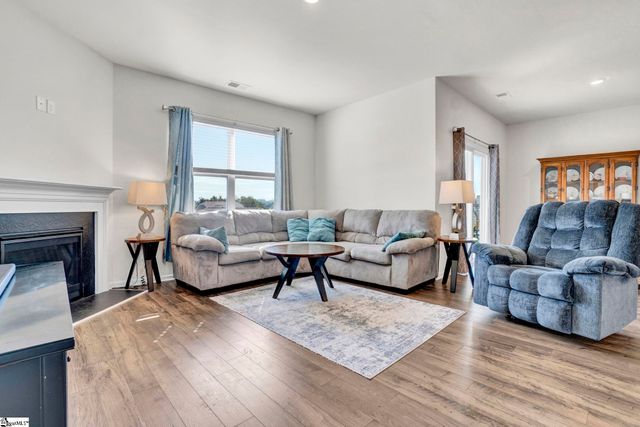204 Fountain Oak Lane, Easley, SC 29642