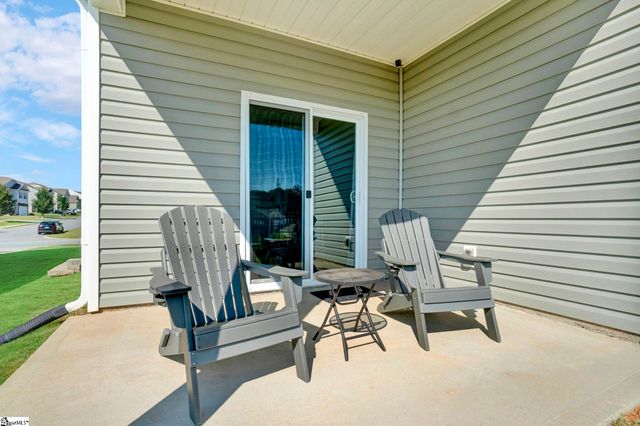 204 Fountain Oak Lane, Easley, SC 29642