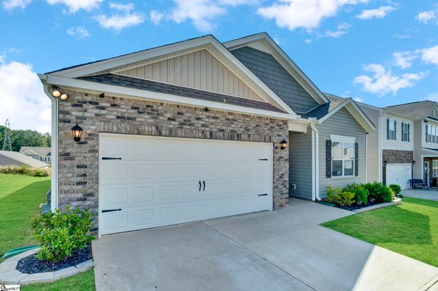 204 Fountain Oak Lane, Easley, SC 29642