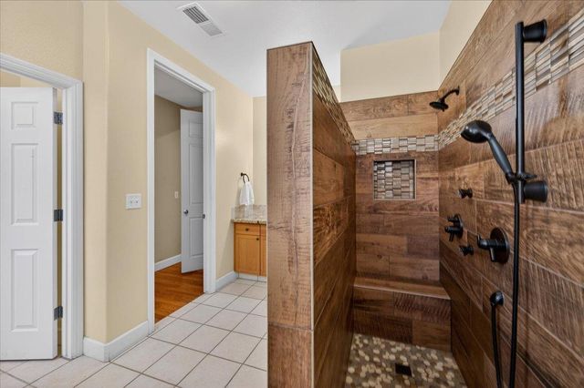 2467 Redington Avenue, Clovis, CA 93619