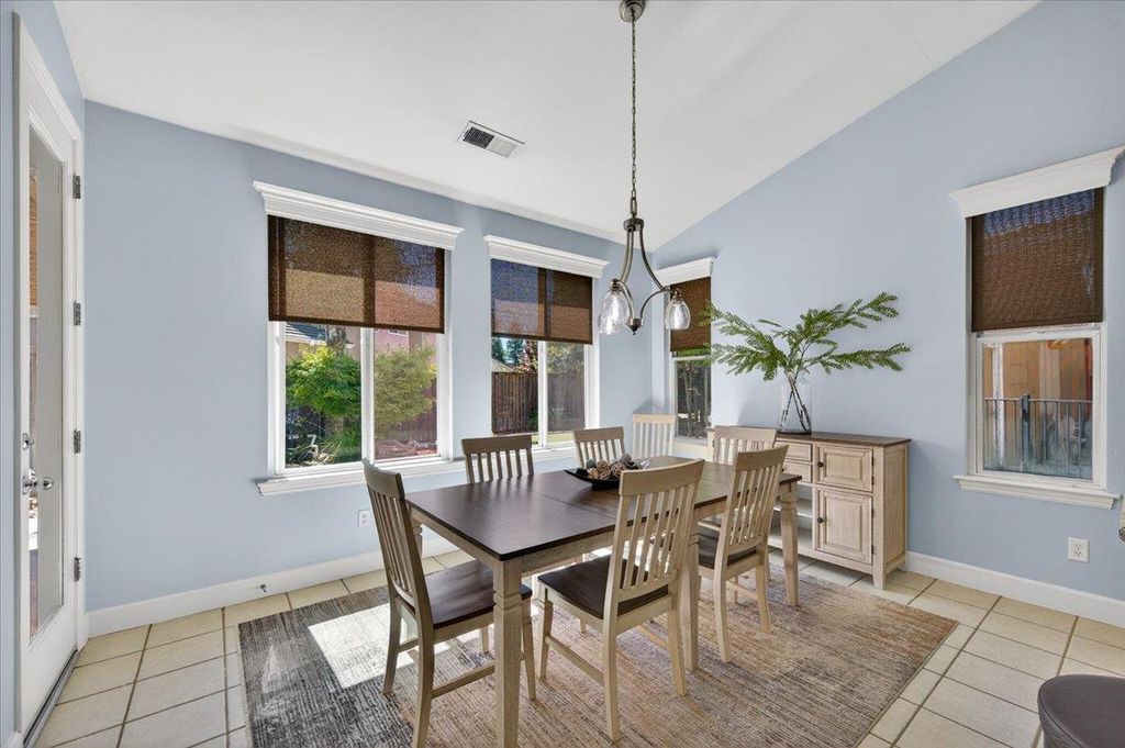 Image 16 of property listing at 2467 Redington Avenue, Clovis, CA 93619