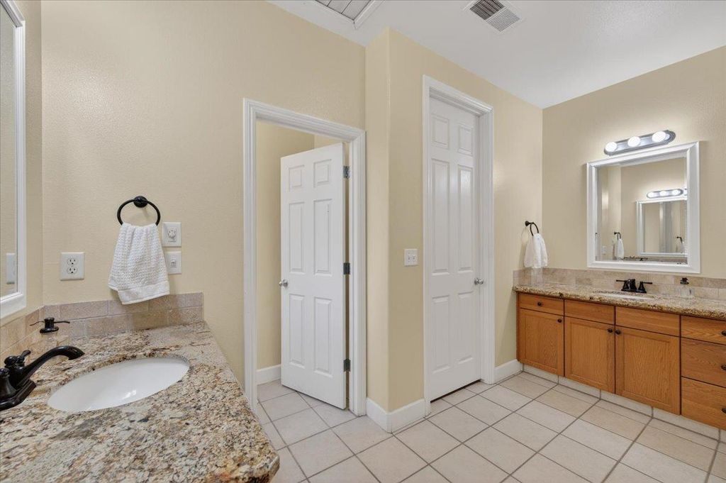 Image 27 of property listing at 2467 Redington Avenue, Clovis, CA 93619