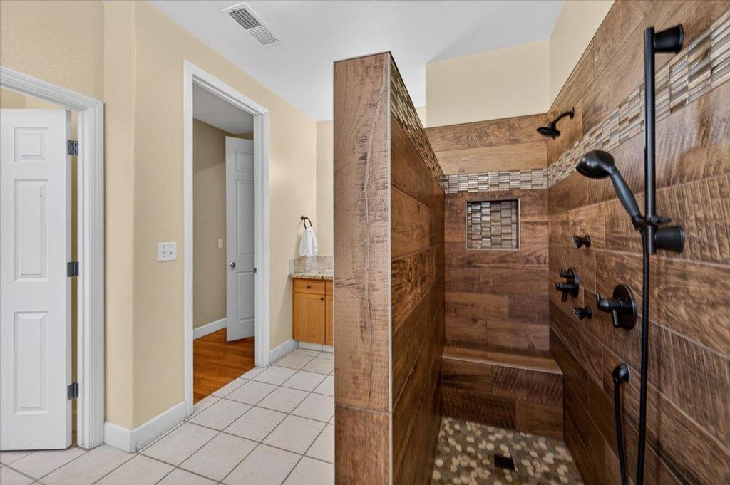Image 28 of property listing at 2467 Redington Avenue, Clovis, CA 93619