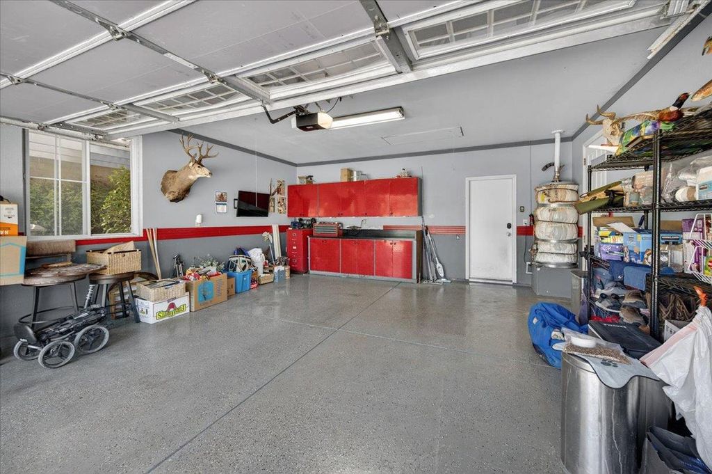 Image 38 of property listing at 2467 Redington Avenue, Clovis, CA 93619