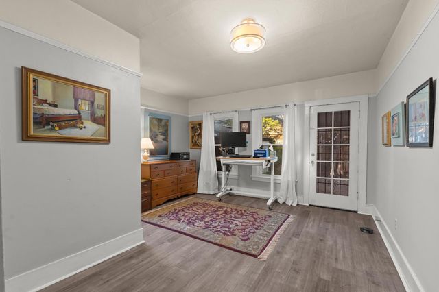 2813 27th St, Sacramento, CA 95818