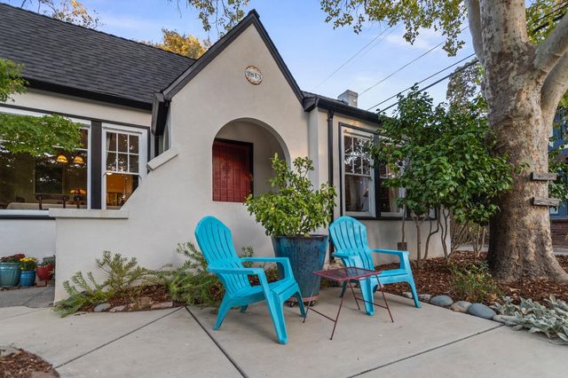 2813 27th St, Sacramento, CA 95818
