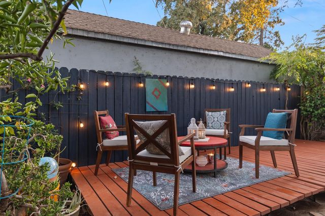 2813 27th St, Sacramento, CA 95818