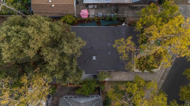 2813 27th St, Sacramento, CA 95818