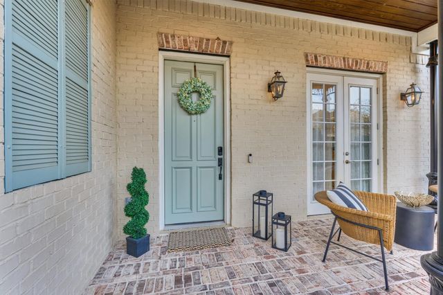 172 Mcgoey Circle, The Woodlands, TX 77384