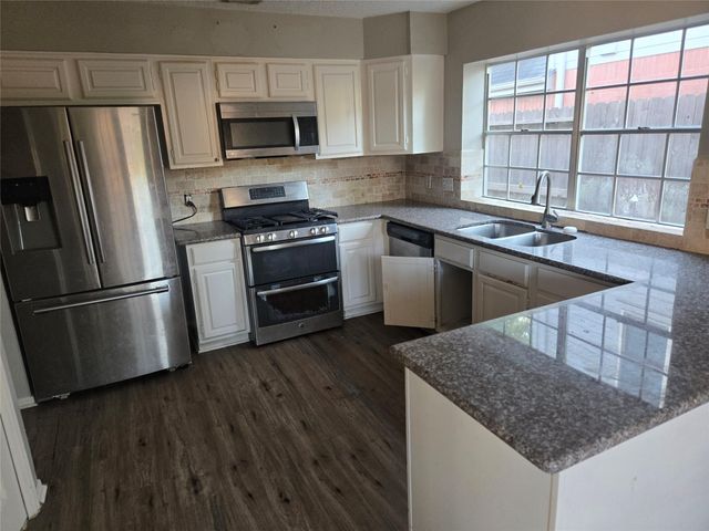 3206 Rimrock Drive, Missouri City, TX 77459