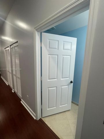 8395 SW 73rd Ave 314, Miami, FL 33143