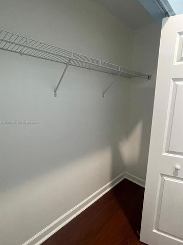 8395 SW 73rd Ave 314, Miami, FL 33143