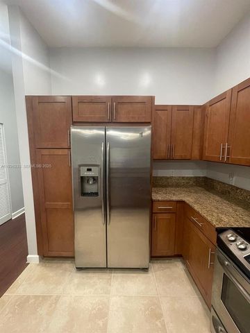 8395 SW 73rd Ave 314, Miami, FL 33143