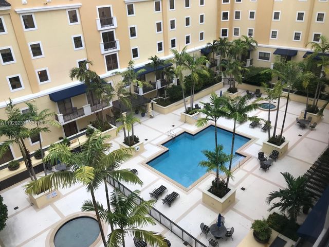 8395 SW 73rd Ave 314, Miami, FL 33143