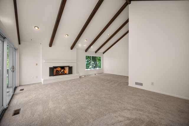 15 Haverhill Court, Ann Arbor, MI 48105