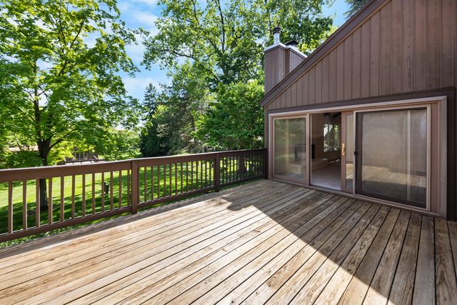 15 Haverhill Court, Ann Arbor, MI 48105
