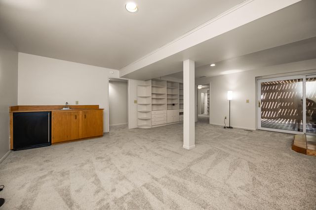 15 Haverhill Court, Ann Arbor, MI 48105