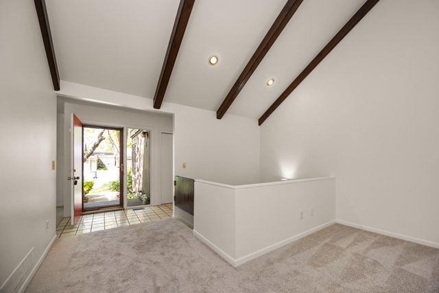 15 Haverhill Court, Ann Arbor, MI 48105