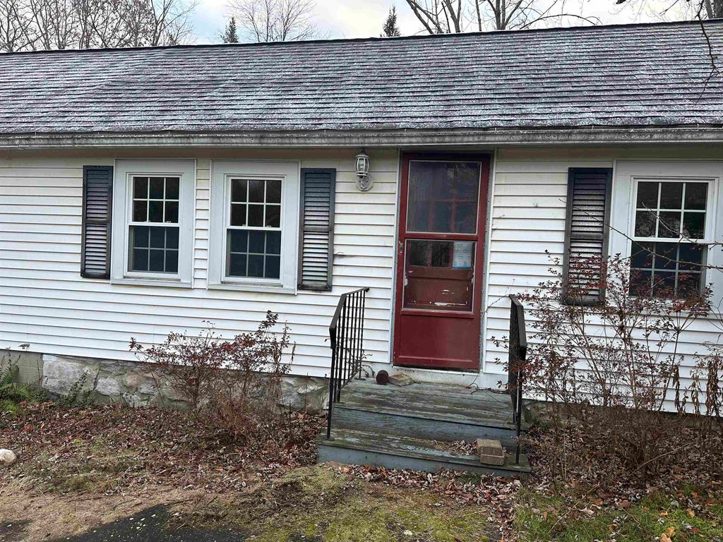 228 Main Street, Hampstead, NH 03841