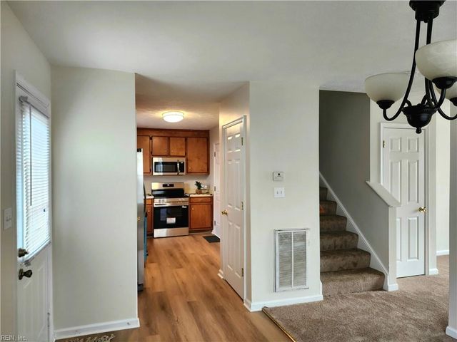 101 Ripon WAY, Newport News, VA 23608