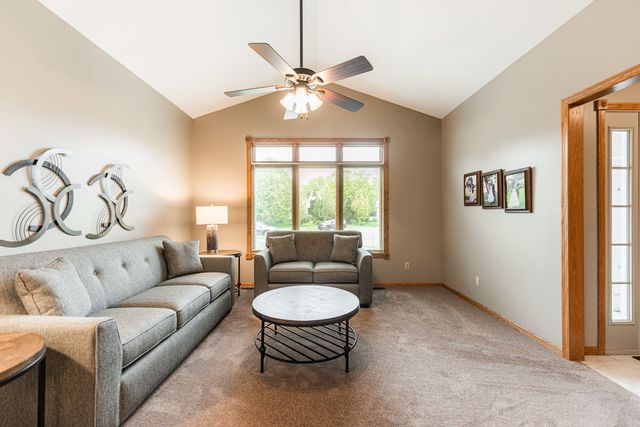 1132 Swanberg Court, Sycamore, IL 60178
