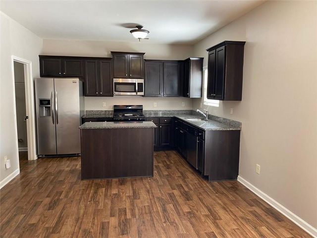 2392 Newbury Oaks Court, Lawrenceville, GA 30044