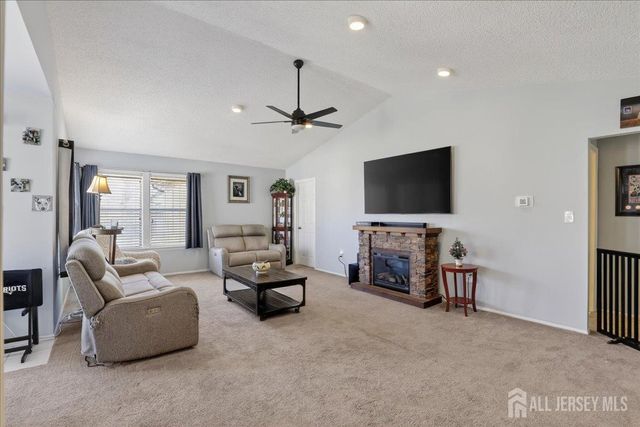 59-D Yorkshire Drive, Monroe, NJ 08831