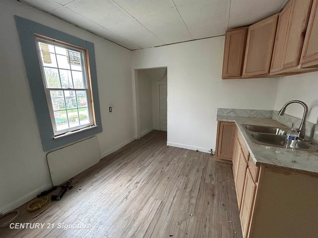 1107 State Street, Saginaw, MI 48602