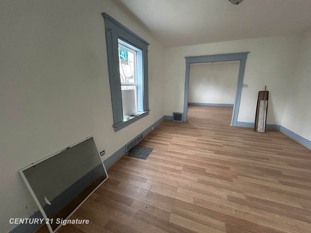 1107 State Street, Saginaw, MI 48602