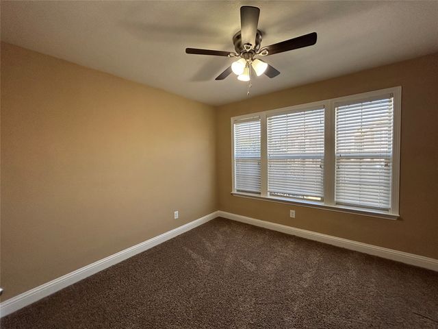 5865 Fir Tree Lane, Fort Worth, TX 76123