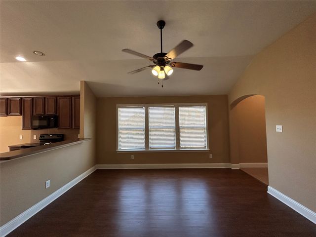 5865 Fir Tree Lane, Fort Worth, TX 76123