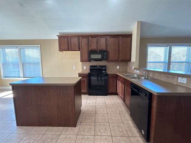 5865 Fir Tree Lane, Fort Worth, TX 76123