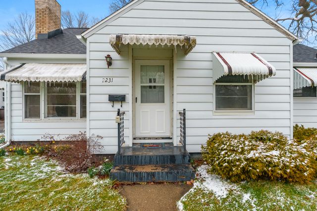 2231 Lakeway Avenue, Kalamazoo, MI 49001