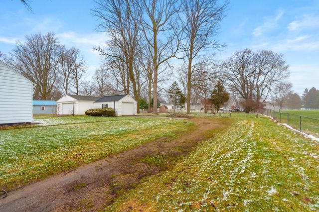 2231 Lakeway Avenue, Kalamazoo, MI 49001