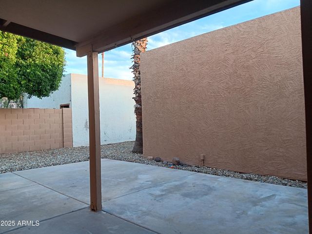 6827 W AIRE LIBRE Avenue, Peoria, AZ 85382