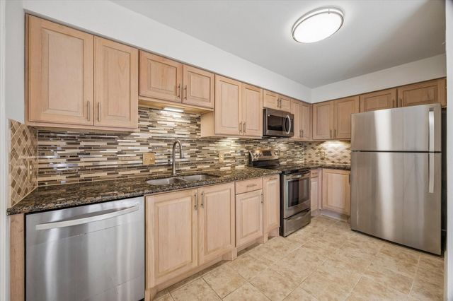 9481 Fondren Road, Houston, TX 77074