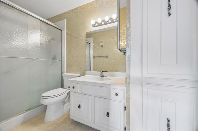 9481 Fondren Road, Houston, TX 77074