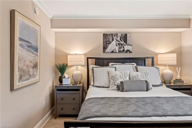 950 7th AVE S # 23, Naples, FL 34102