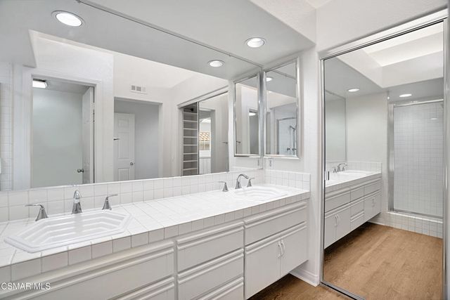 3679 Calle Joaquin, Calabasas, CA 91302