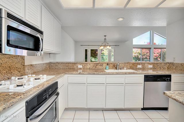 3679 Calle Joaquin, Calabasas, CA 91302