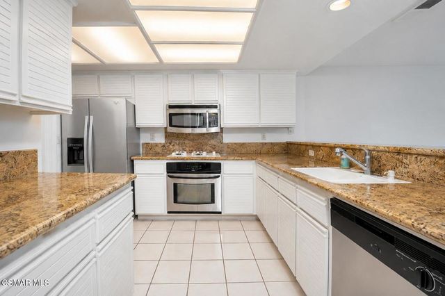 3679 Calle Joaquin, Calabasas, CA 91302
