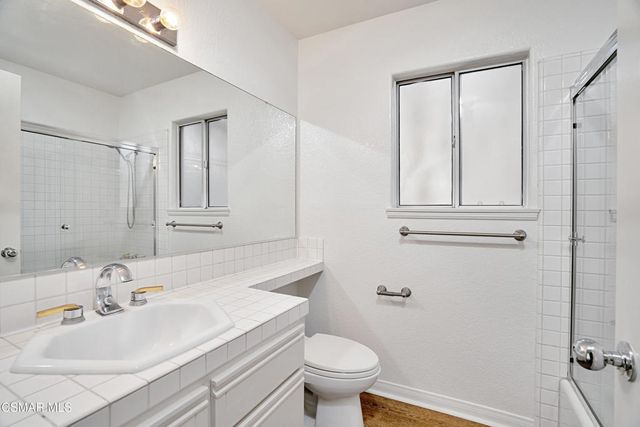 3679 Calle Joaquin, Calabasas, CA 91302