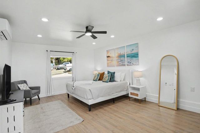 4637 Del Mar, San Diego, CA 92107