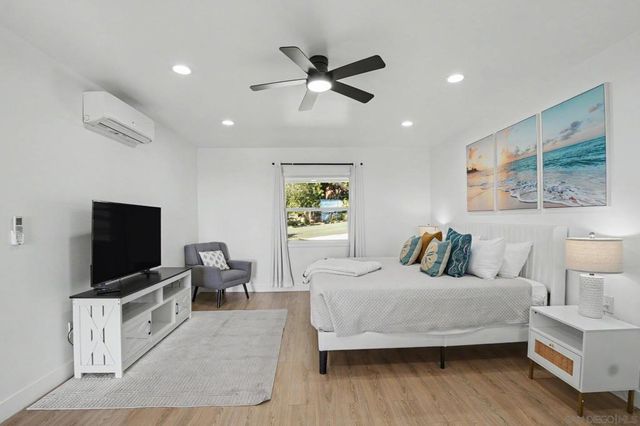 4637 Del Mar, San Diego, CA 92107