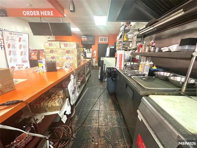 962 Main Avenue, Passaic, NJ 07055