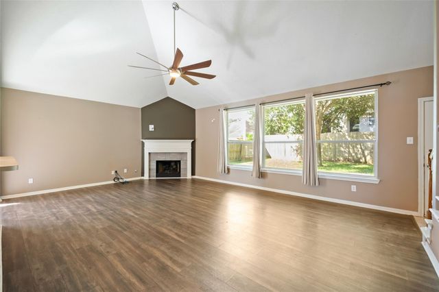 406 Stockbridge Lane, Dickinson, TX 77539