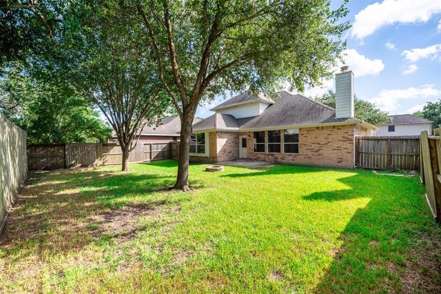 406 Stockbridge Lane, Dickinson, TX 77539