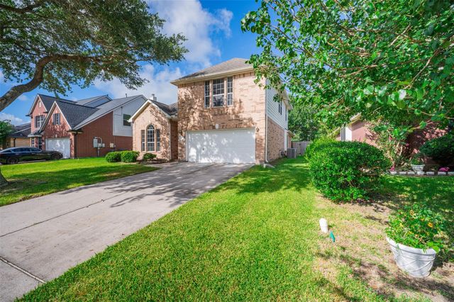 406 Stockbridge Lane, Dickinson, TX 77539
