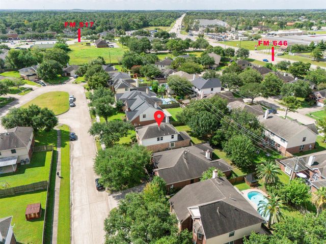 406 Stockbridge Lane, Dickinson, TX 77539